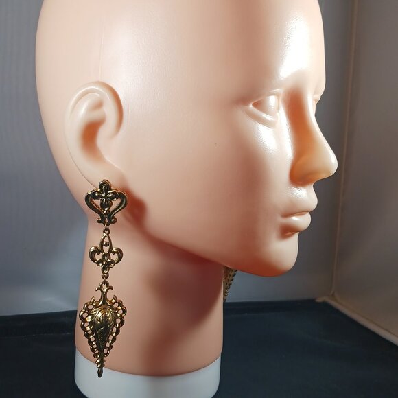 Vintage Gold Tone Women's Long Piercing Earrings - Picture 1 of 8